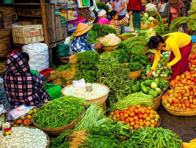 pasar tradisional yang ada digampong cot, kecamatan samatiga